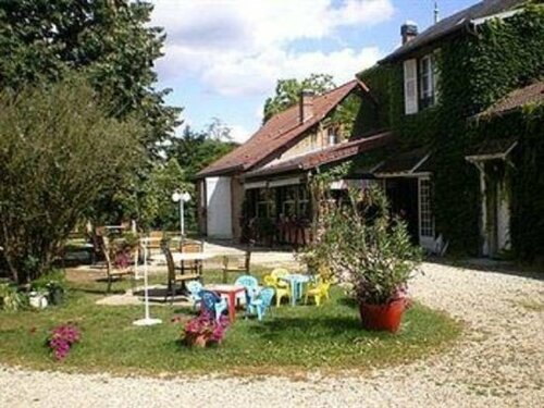 Hôtel Restaurant La Sauldraie, Забронировать Отель Отели Сальбри с парковкой, Парковка