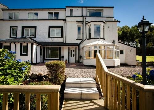 Lochside Guest House, Забронировать Гостевой дом Аррочар Argyll Forest Park