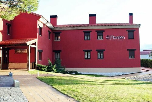 Hotel El Rondón, Забронировать Отель Отели Себрерос 4 звезды, рядом с Музей Адольфо Суареса и перехода к демократии, 4*