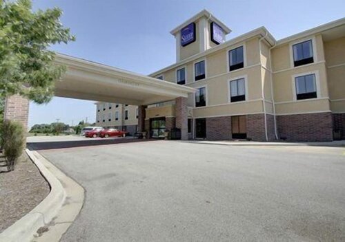 Sleep Inn & Suites Airport Milwaukee, Varaa Hotelli Milwaukee Wisconsin