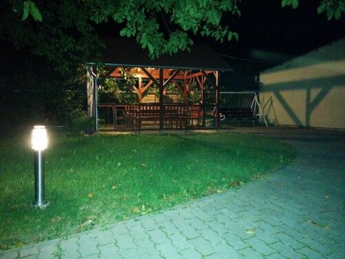 Globus Vendégház, Book Hotel Hoteller i Western Transdanubia med parkering, Parkering