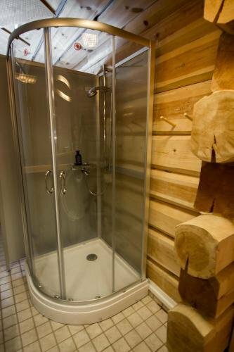 Vaattunki Wilderness Resort, Забронировать Курортный отель Рованиеми Лапландия