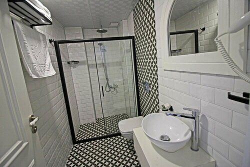 Otel Meryem Ana Bozcaada, Rezervovat Hotel Hotely v Bozcaada s parkováním, Parkování