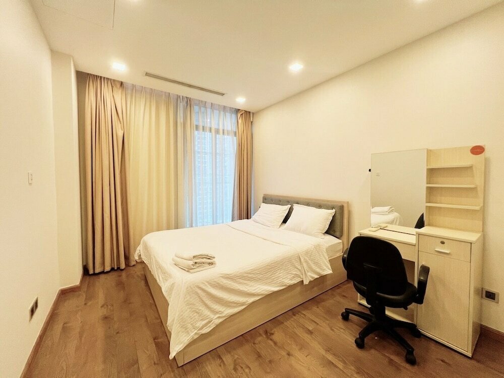 Vinhomes Landmark Luxury Apartment Since 2025