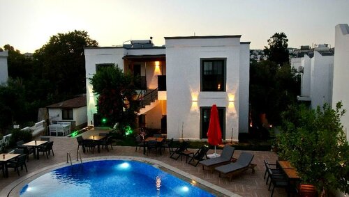 Derin Suite Hotel, Rezerwuj Hotel Hotele w Muğla z Basenem, Basen