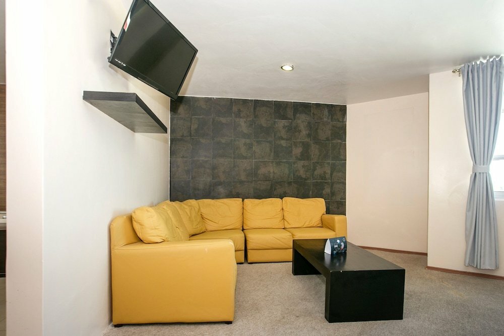 Hotel Euro Confort,Pachuca