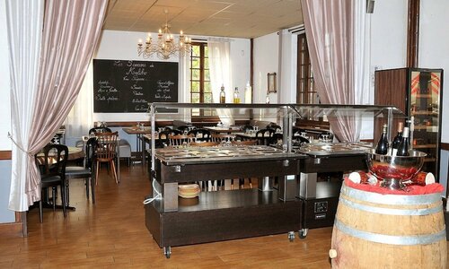 Logis Le Cheval Blanc, Buchen Sie Hotel Saint-Just Cher