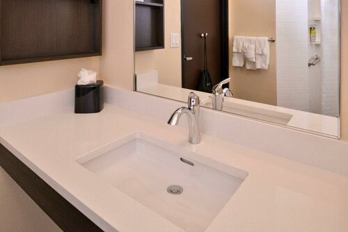 Candlewood Suites Austin Airport by IHG, Rezerwuj Hotel Hotele w Austin z basenem, Basen