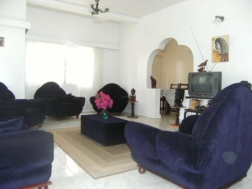 One World Village Guesthouse, Rezervasyon Misafirhane Bakau Kanifing