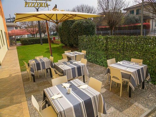 Hotel Eden Mantova, Prenota Hotel Castel d'Ario 