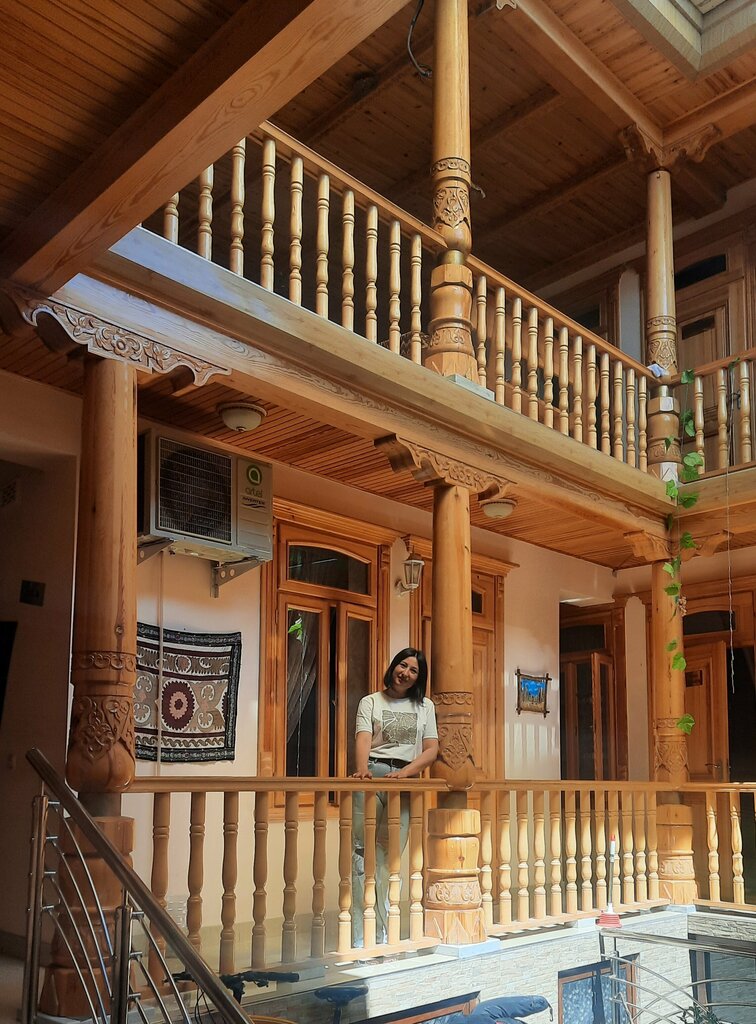 Registon Tillokori Samarkand (Регистон Тиллокори Самарканд)