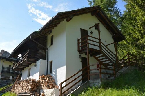La Cialvrina Resort, Забронировать Курортный отель Грессоне-Сен-Жан 