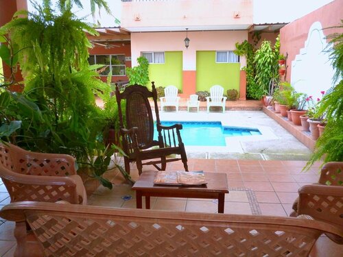 THE Green Frog Inn Bed and Breakfast, Reserva ahora Hotel Hoteles en Cortés con aparcamiento, Aparcamiento