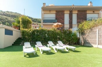 Villa Lucrezia, Rezervați Vilă Cervelló Catalonia