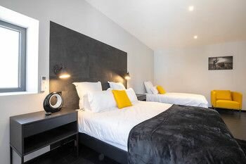 La Maison des Rugiens, Book Hotel Hoteller i Burgund med parkering, Parkering