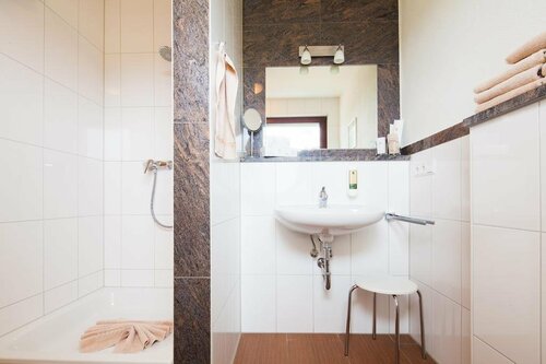 Hotel Hofgut Tiergarten, Забронировать Отель Отели Баден-Вюртемберга с парковкой, Парковка