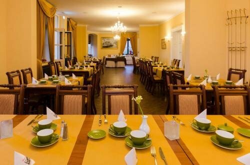 Elbe Resort Alte Ölmühle, Забронировать Курортный отель Кледен земля Саксония-Анхальт