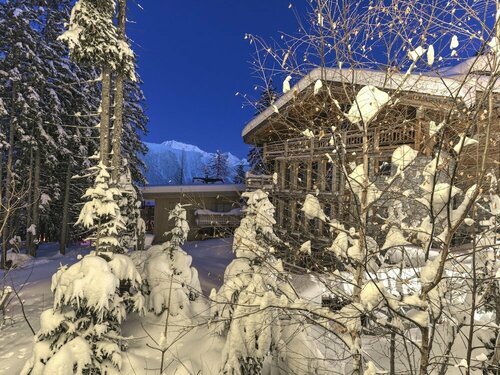 Snow Lodge Hotel Courchevel 1850, Забронировать Отель Отели Куршевель 5 звезд, рядом с Гондольный подъемник Жардин Альпин 2 (промежуточная станция), 5*