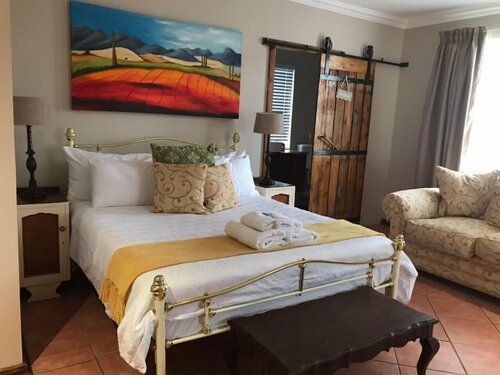 Tuscana Villa Guesthouse, Book Villa Villaer i Free State, Villa