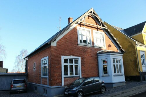 Svendborg Rooms, Rezerwuj Pensjonat Hotele w Funen z parkingiem, Parking