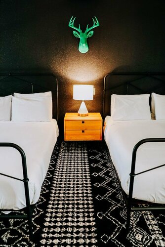 Wimberley Inn & bar, Book Hotel Wimberley Texas Hill Country