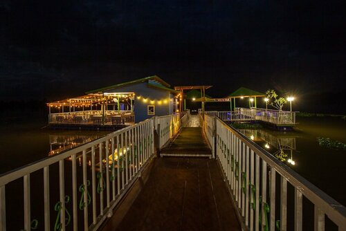 Bluemoon Riverside Resort, Rezervovat Lázně / Resort  
