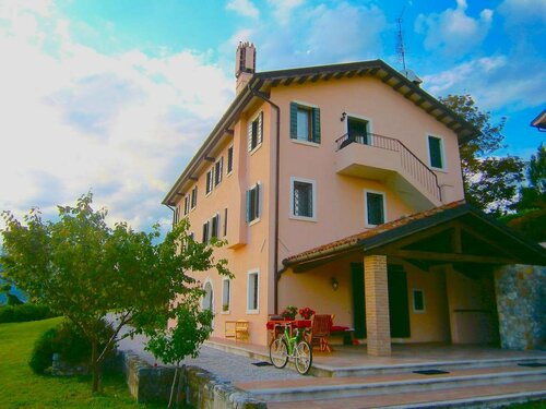 Fattoria dei Baroni, Забронировать Отель Отели Конельяно с парковкой, Парковка