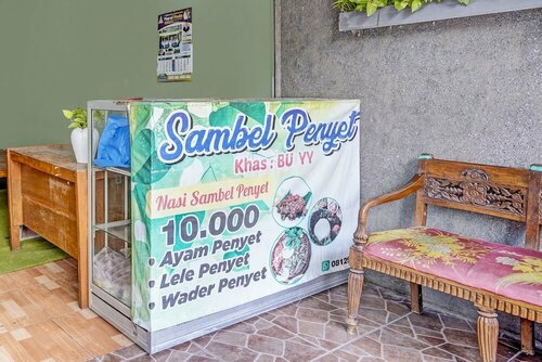 SPOT ON 91716 Kost Yy Syariah, Réserver Hôtel Mojokerto Java oriental