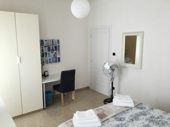 B&B Sterlizia, Забронировать Отель «постель и завтрак» Отели Сан-Дзено с парковкой, Парковка