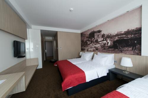 City Hotel