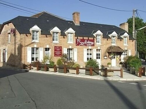 Hotel Le Cheval Blanc, Забронировать Отель Роморантен-Лантене Sologne
