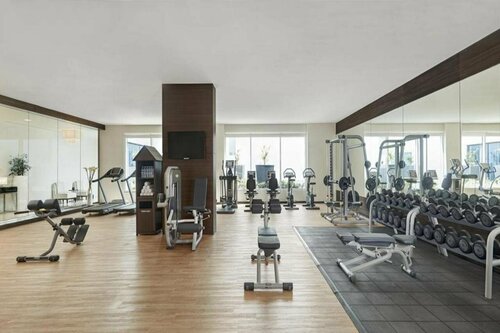 Hyatt Place Dubai Jumeirah Residences, Забронировать Отель Отели Дубая с бассейном, Бассейн
