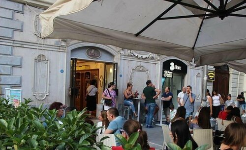 White House, Book Hotel Hoteller i Foggia med parkering, Parkering
