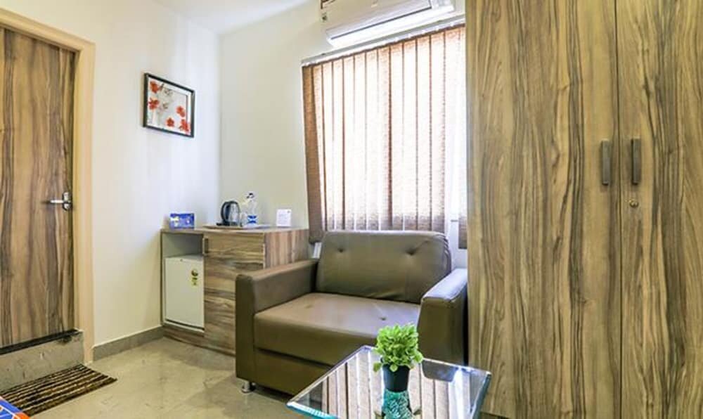 Frazer Suites by FabHotel