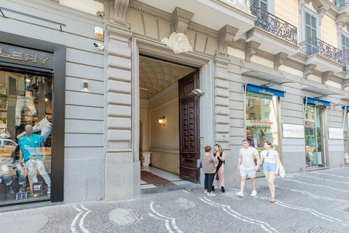 Blu Parthenope Suites, Забронировать Отель Отели Неаполя с парковкой, рядом с Капелла Св. Северо, Парковка