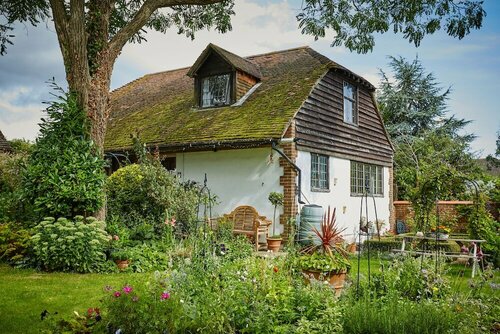 Strawberry Cottage B&B, Забронировать Отель «постель и завтрак» Хедж Энд Хэмпшир