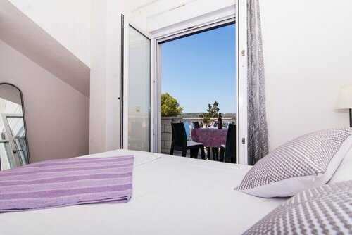 Apartments Lovrić, Забронировать Апартаменты/квартира Округ-Горнджи 