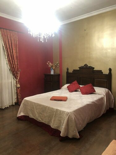 Apartamento en Pleno Centro De Marchena 3 dormitorios 3 baños privados, Забронировать Апартаменты/квартира Недорогие отели Марчена, недорогие