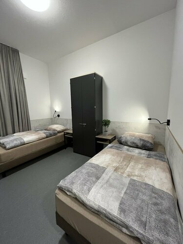 Longhouse Aparthotel, Забронировать Отель Отели земли Гессена с парковкой, Парковка