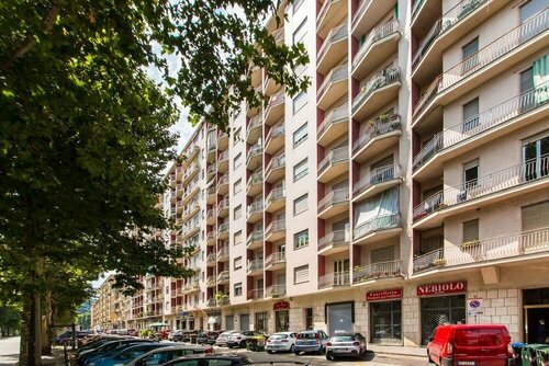 Vanchiglia Cozy Flat with Terrace and City View, Забронировать Отель Борго По Турин
