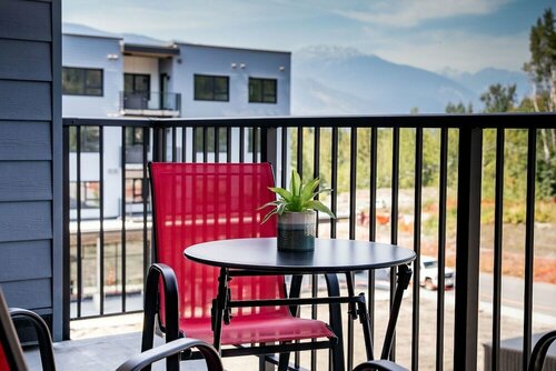 Alpine Dream by Revelstoke Vacations, Забронировать Апартаменты/квартира Апартаменты Ревелсток, Апартаменты/квартира