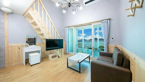 Yeosu Geumo Island Joy Pension, Забронировать Отель Отели Йосу с парковкой, Парковка