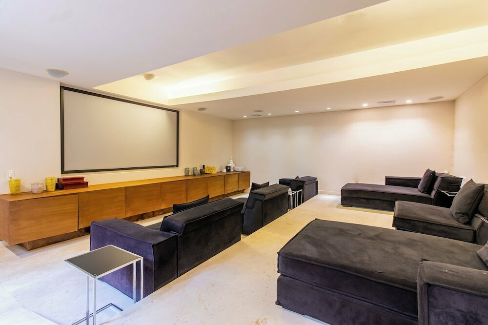 Villanas - The Best Villa at Las Brisas