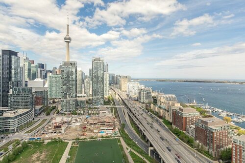 SkyTree - Condos near Cn Tower, Забронировать Отель Торонто Greater Toronto Area