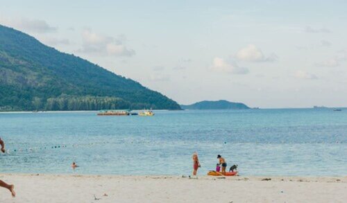 Lipe Power Beach Resort, Забронировать Курортный отель Ко Липе провинция Сатун