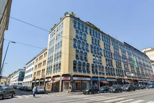 The KING of MILAN, Забронировать Отель Отели Милана 3 звезды, рядом с Джоя, 3*