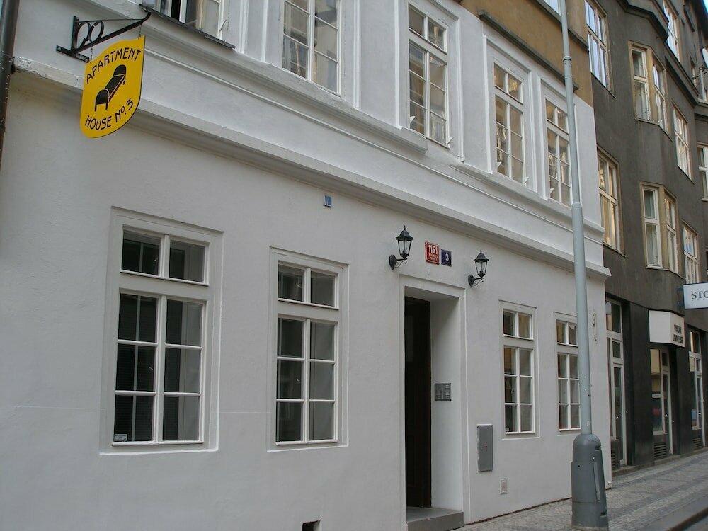 Mila Apartments