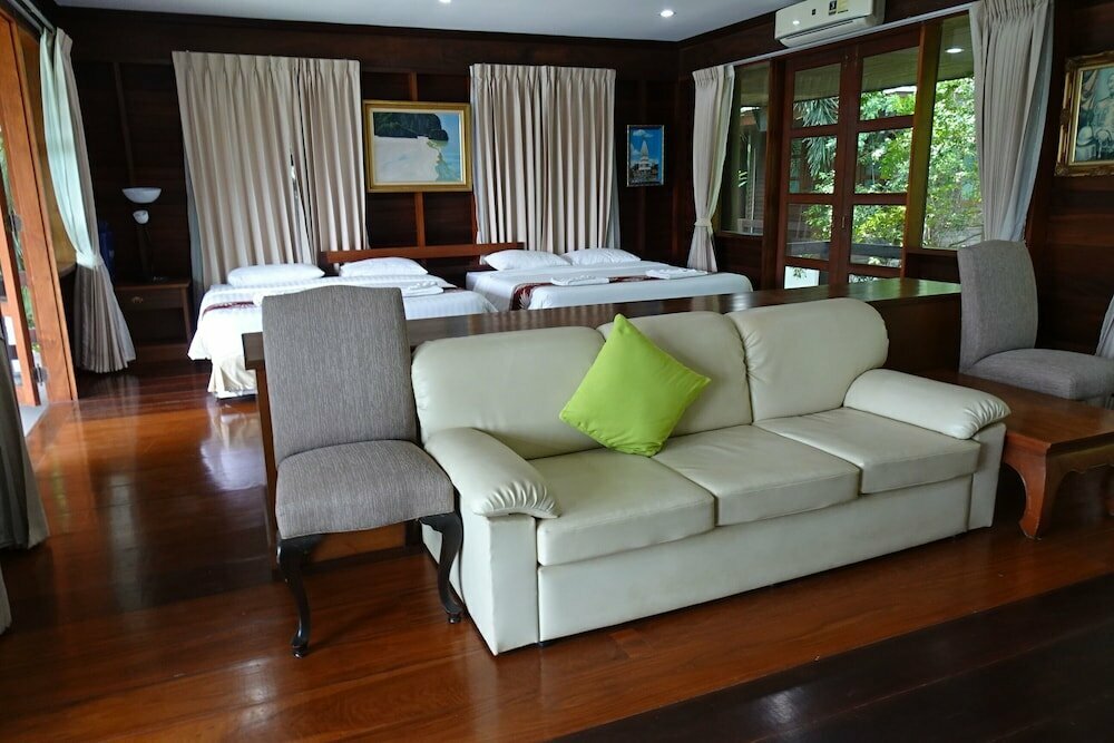 West Wonder Riverside Resort