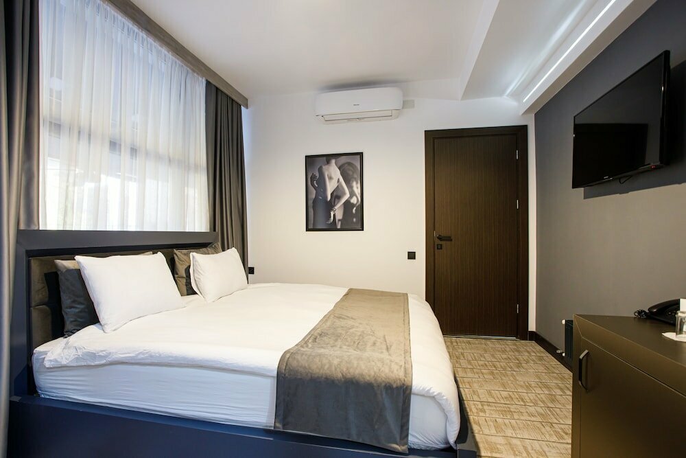 Phoenix Hotel