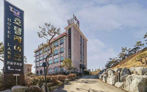 Anseong Lake Hotel, Забронировать Отель Отели Ансон с бассейном, Бассейн